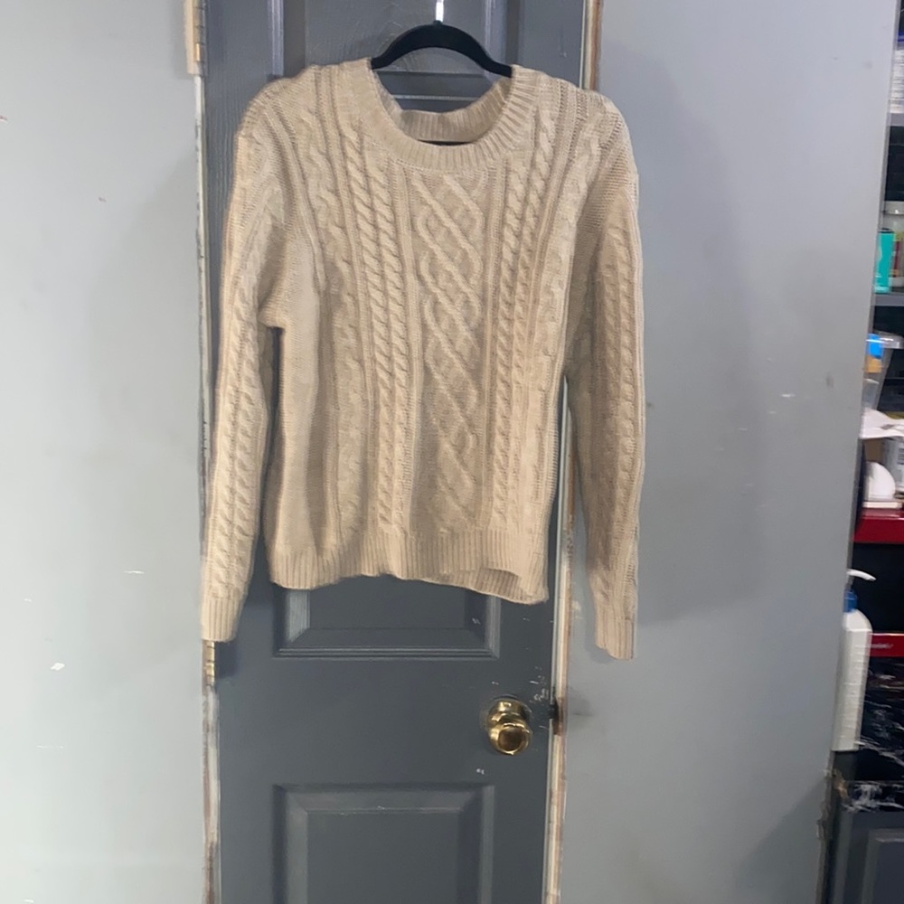 Atmosphere woman sweater